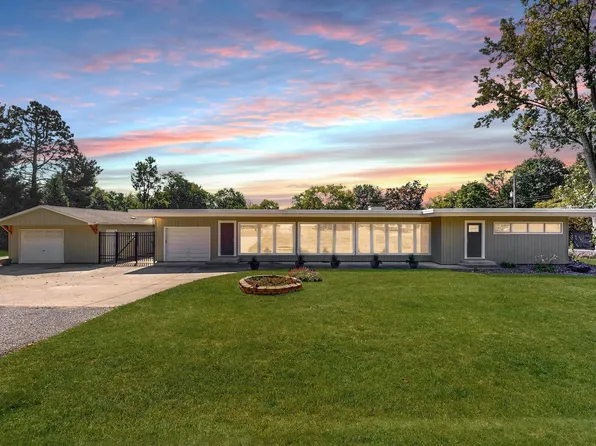 1012 W Shenandoah Dr, Peoria, IL 61614