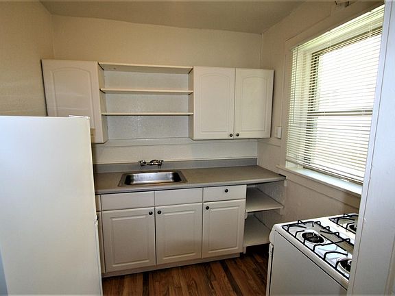 5th image of 1115 N Logan St APT 101