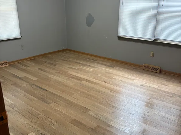671 W Sherman St, West Point, NE 68788