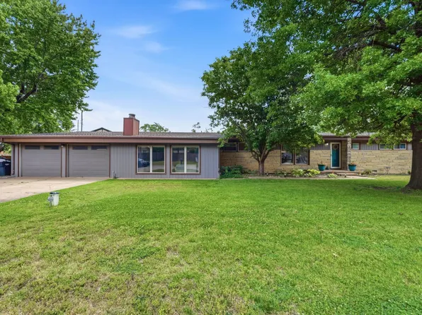 352 S Floyd St, Wichita, KS 67209