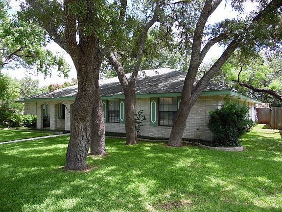 2nd image of 2526 Rockaway Ln