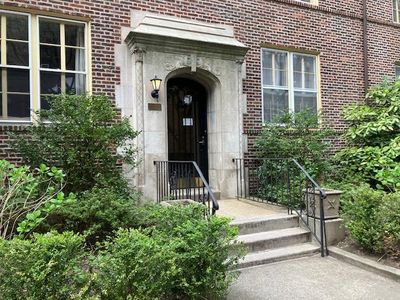 34-38 81 Street #21, Jackson Heights, NY, 11372