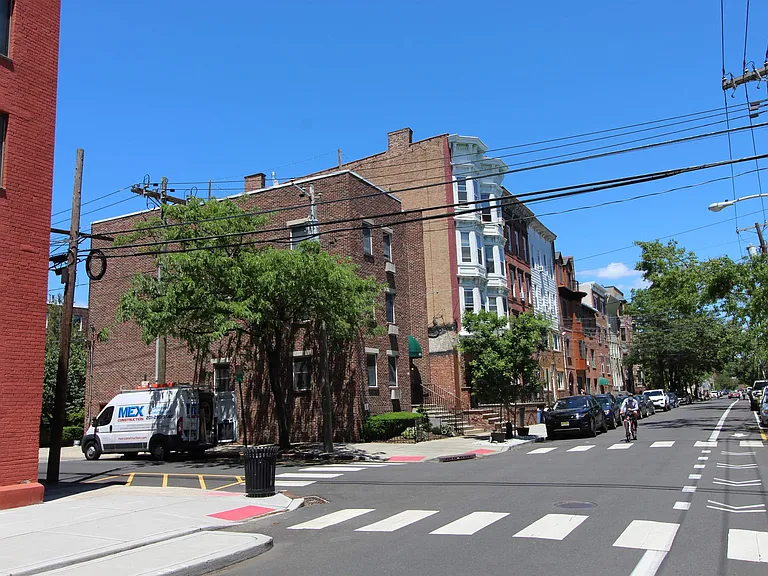 600 Jefferson St #B — Photo 9