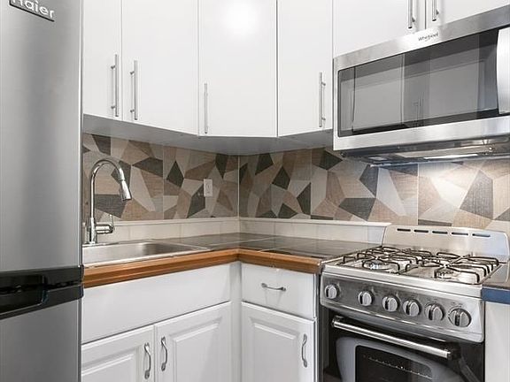 5th image of 469 W 57th St APT 4E