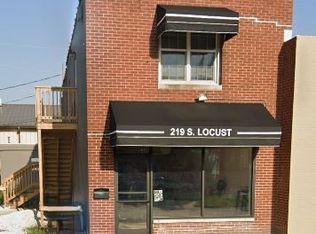 219 S Locust St #2, Champaign, IL 61820