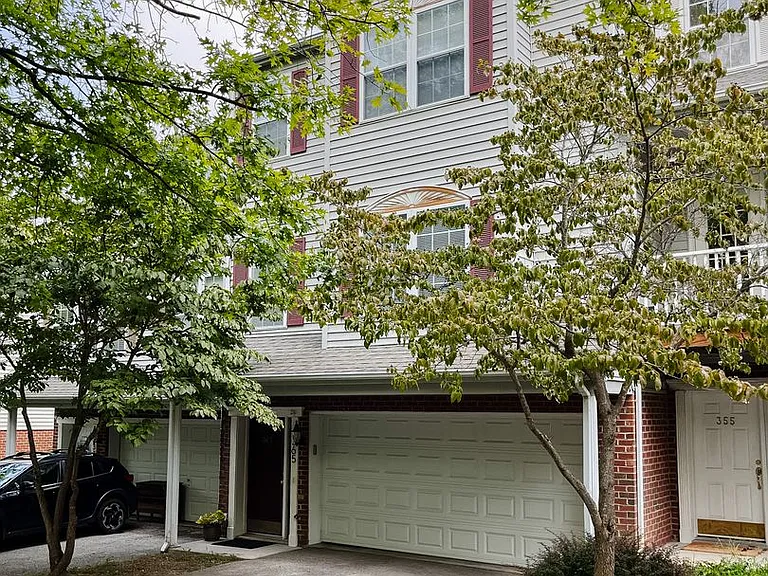 365 Silver Leaf Dr — Photo 2
