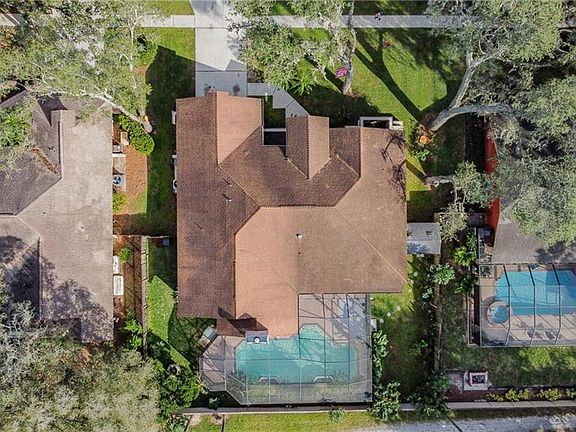 3rd image of 1527 Waterwood Dr