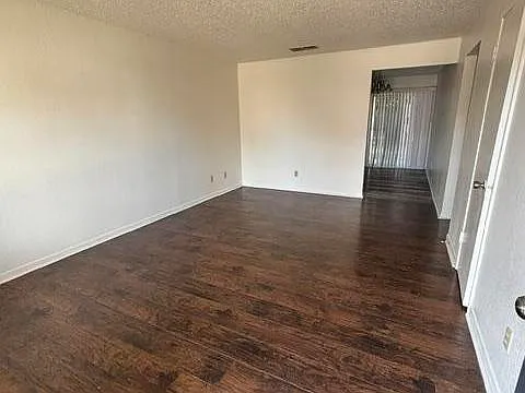 4803 Rainbow Circle — Photo 2