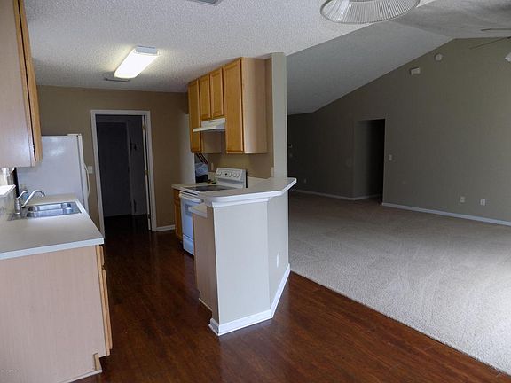 4th image of 5702 Ortega Park Blvd
