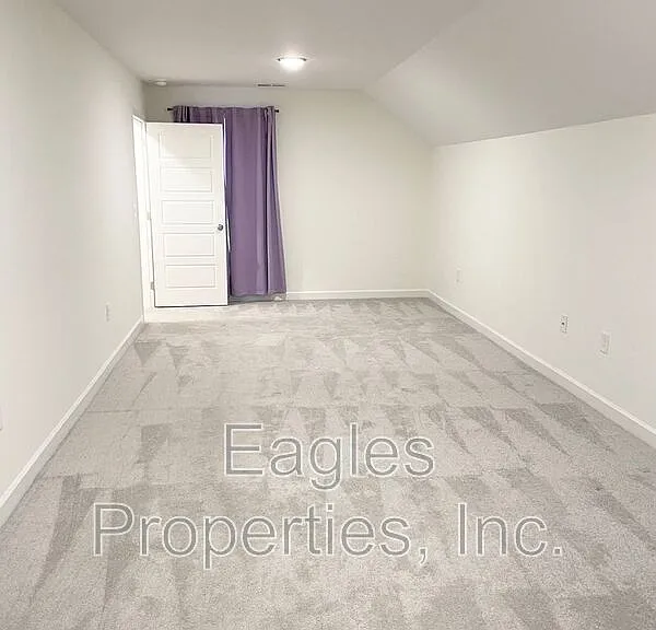 300 Creeks Edge — Photo 5