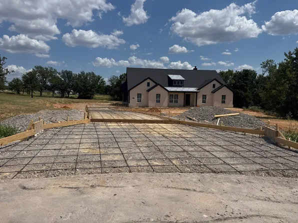 809 Zachary Michael Ct, Springtown, TX 76082
