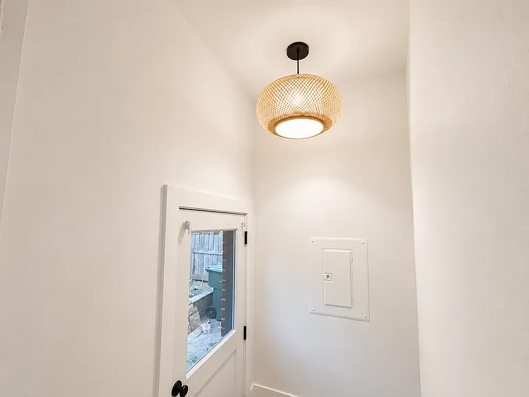 1815 E Stratford Ave #2 — Photo 19