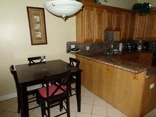 4th image of 111 E Campeche St