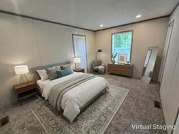 4th image of 109 Maple Dr #47