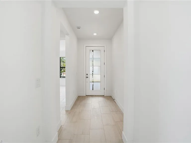 2148 Sequoia Ct — Photo 21