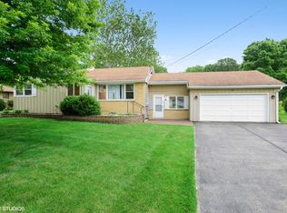 3N187 Timberline Dr, West Chicago, IL