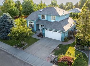 3301 S Dennis Ct, Kennewick, WA 99337