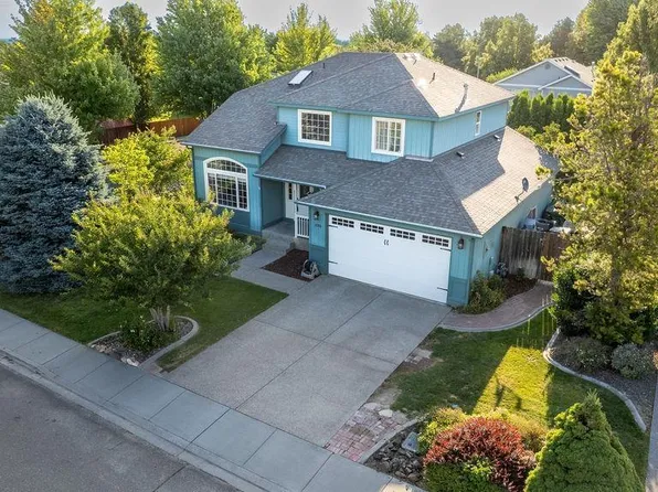 3301 S Dennis Ct, Kennewick, WA 99337