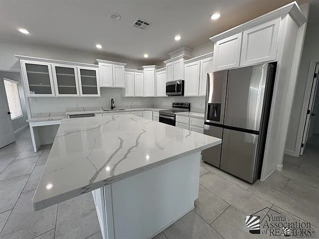 7956 E 35th Pl — Photo 2