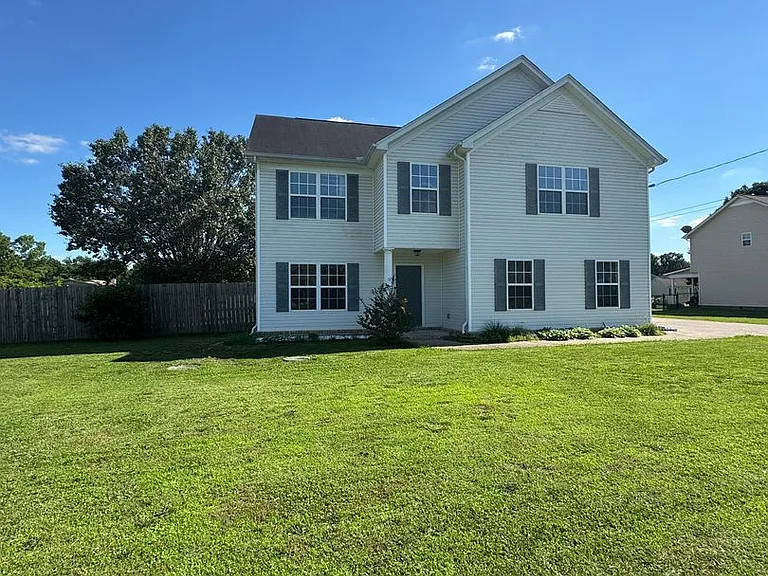 1239 California Dr — Photo 2