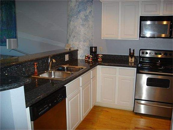 4th image of 104 Moody St Unit 312