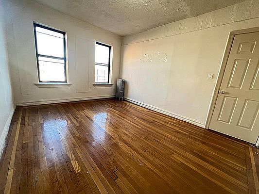 2nd image of 1738 University Ave #3D