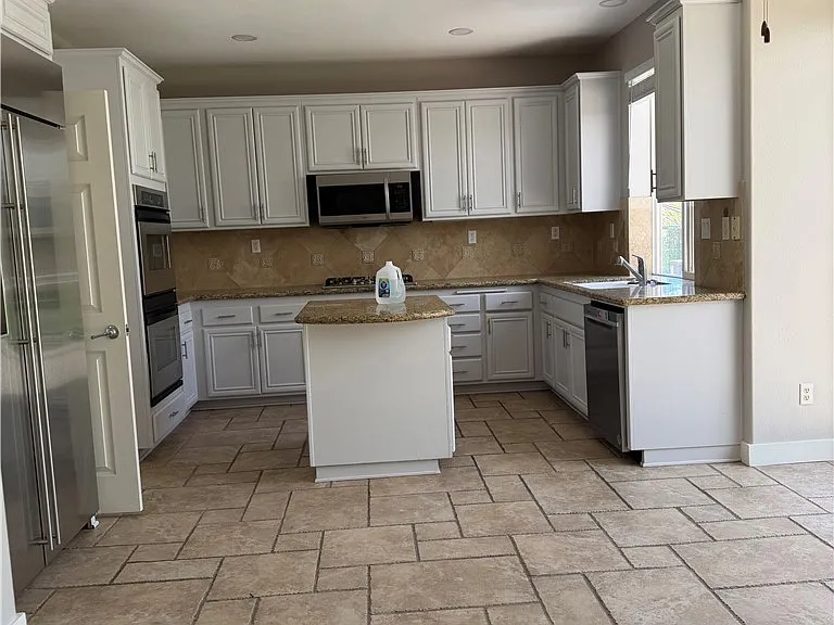 20640 Pesaro Way — Photo 5