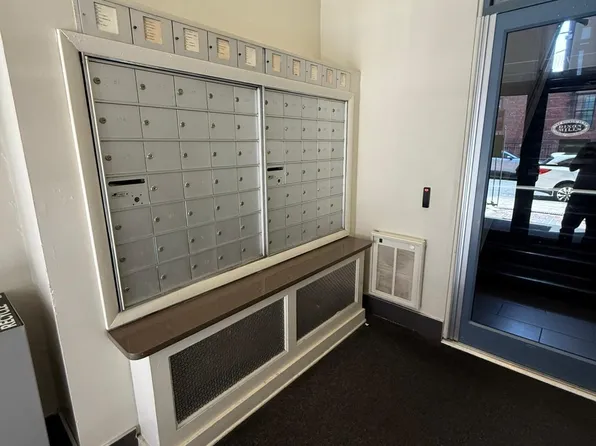 186 Wayne Street image 2 of 25