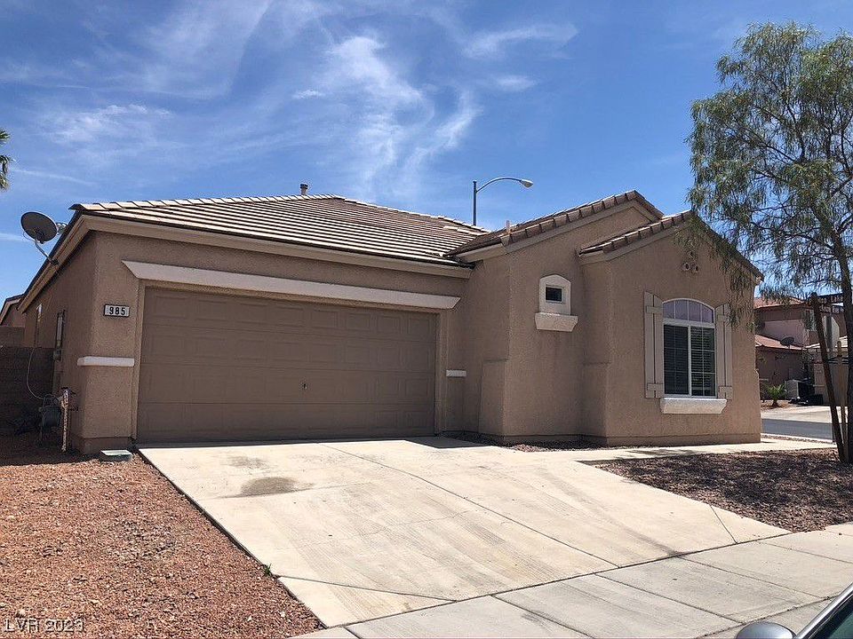 1st image of 985 Mackenzie River Ave