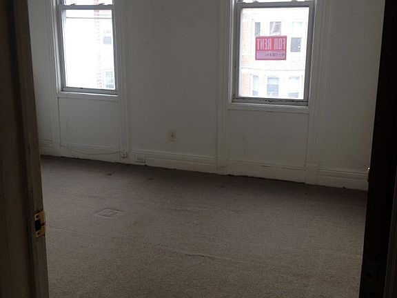 4th image of 3275 38th St APT 3
