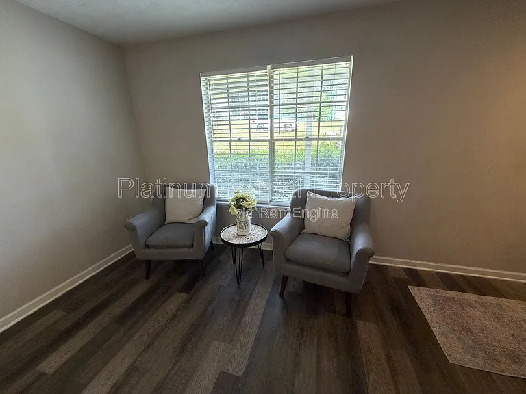 2675 Wildflower Ln — Photo 10