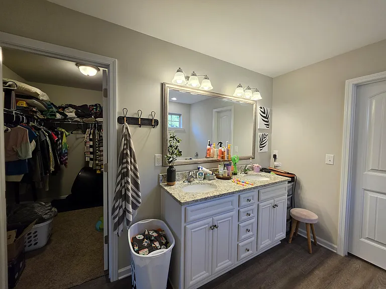 147 Niblick Dr — Photo 12