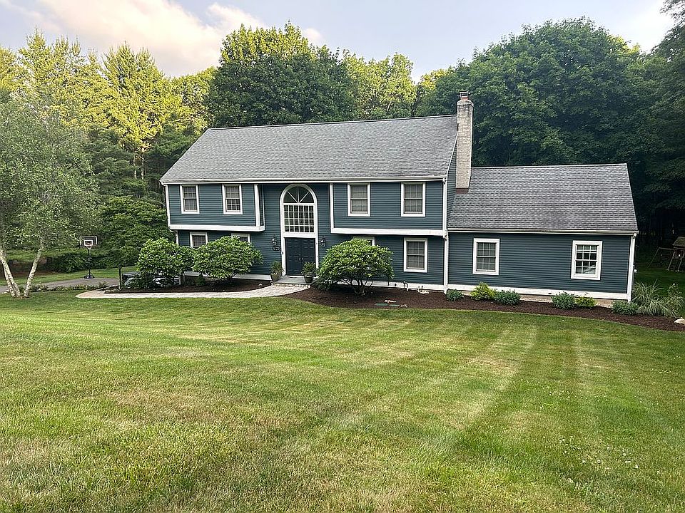 2nd image of 28 Wedgewood Dr