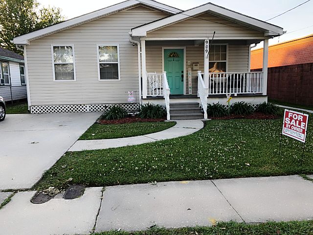 1st image of 909 Central Ave