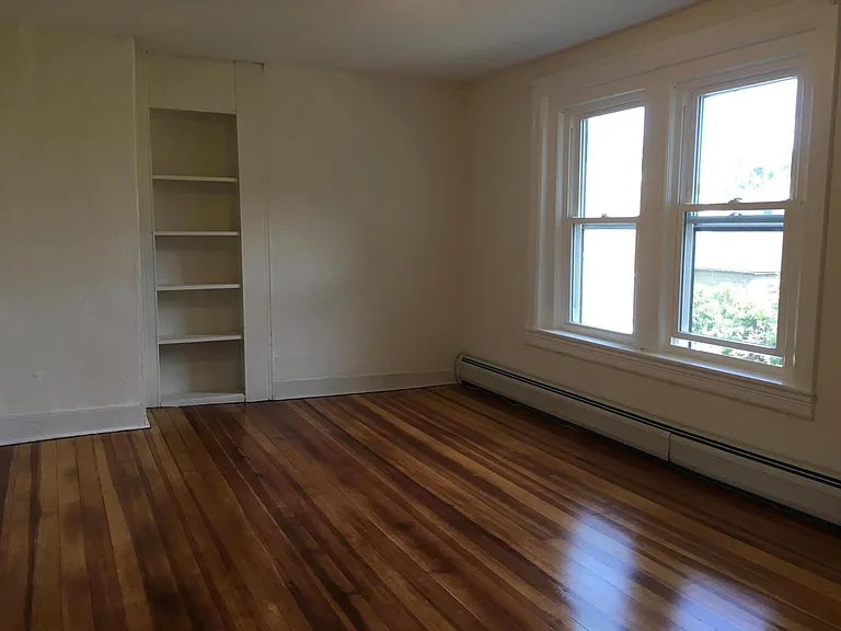 Upstairs Bedroom 2