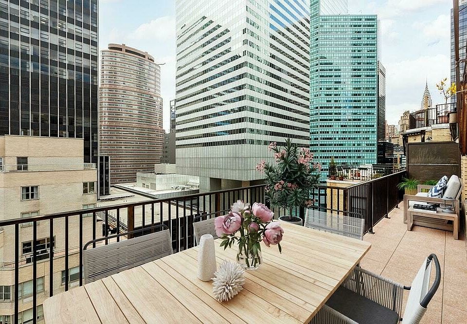1st image of 135 E 54th St #17F