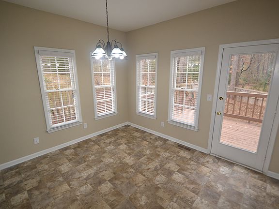 5th image of 1510 Green Oak Cir