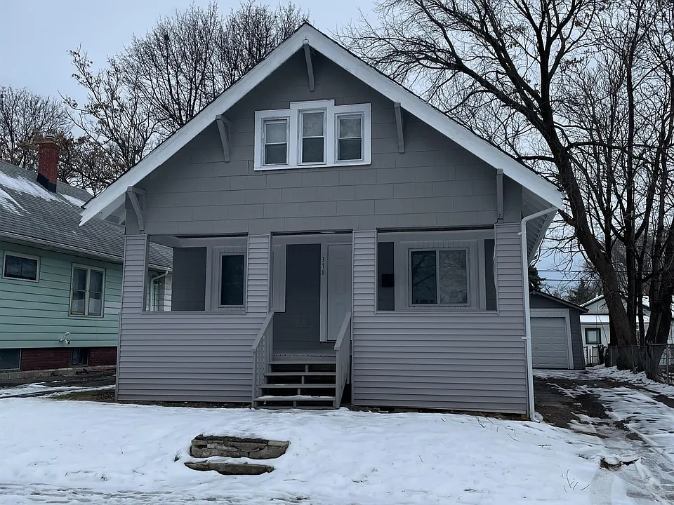 378 Roycroft Dr