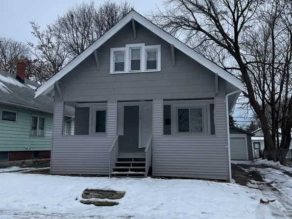 378 Roycroft Dr, Rochester, NY 14621