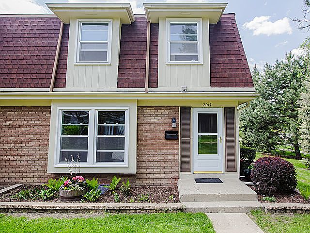 1st image of 2214 Andover Ct Unit 4