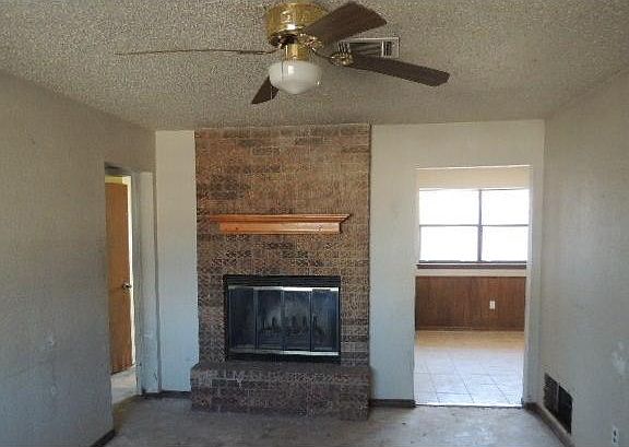 3rd image of 1644 NE 6th Ter