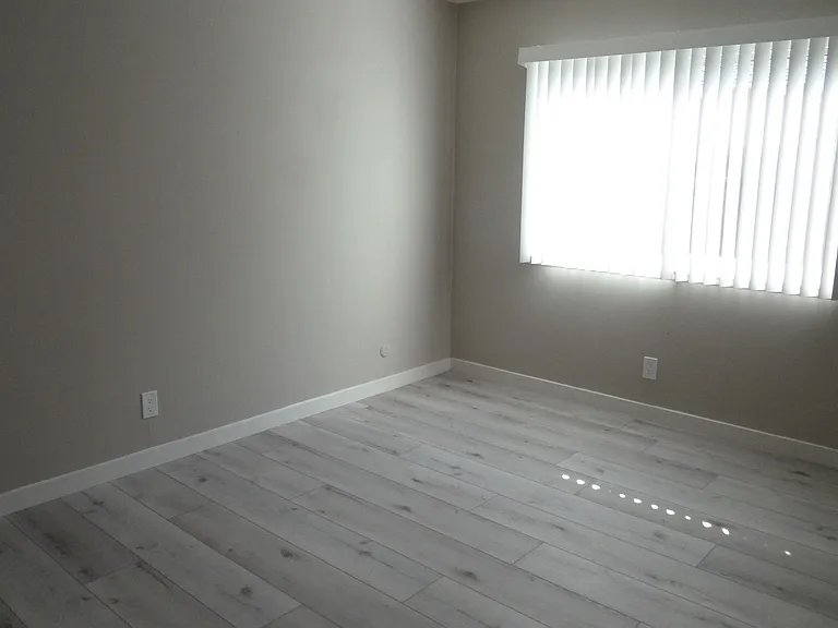 1241 E Diana Ave — Photo 20