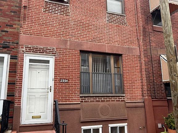 2nd image of 2334 S Rosewood St