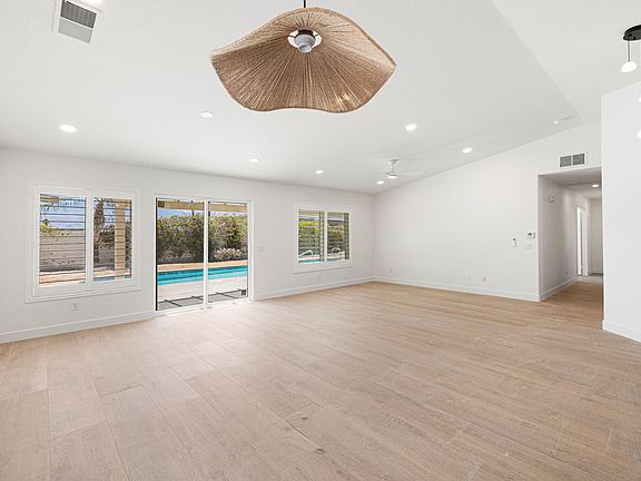 5th image of 76 S Sutton Pl