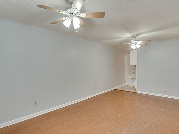4th image of 8516 Hickory St