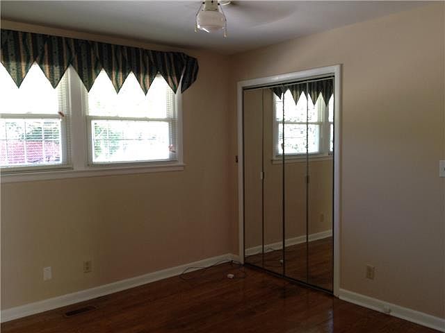 2nd image of 3118 Lebanon Pike