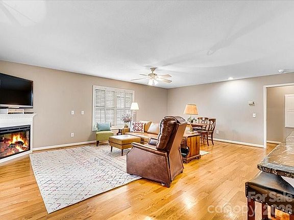 5th image of 1284 Wexford Village Cir NE Lot 31