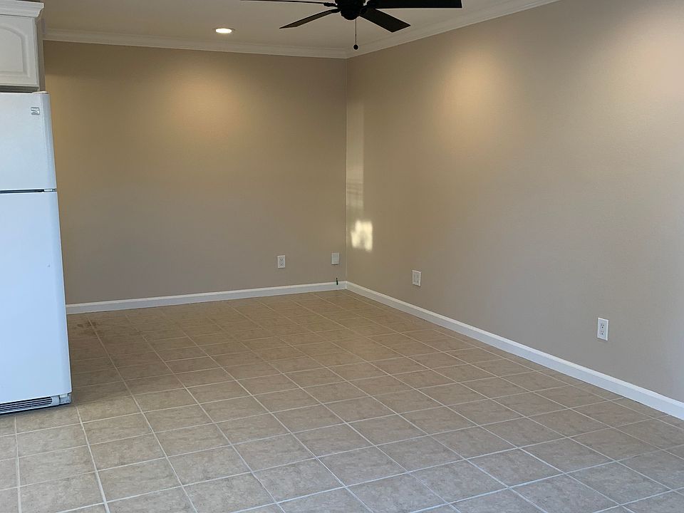 Living room dining area