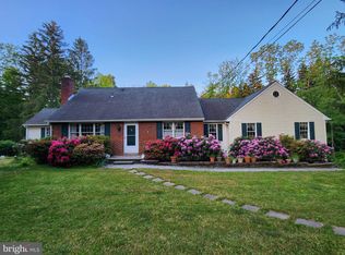 302 Township Line Rd, Perkiomenville, PA 18074
