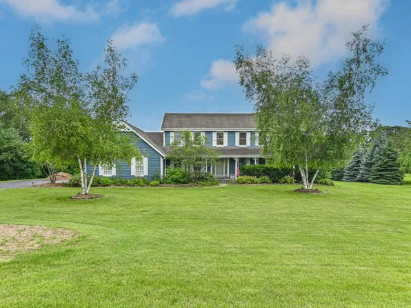 S96W33035 Hickorywood TRAIL, Mukwonago, WI 53149